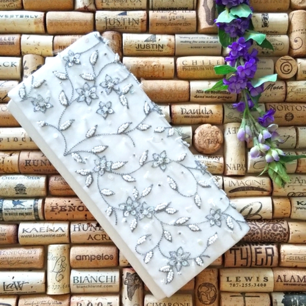 Valerie Steven's Wedding Appro White Beaded Art Deco & Vintage Style Clutch